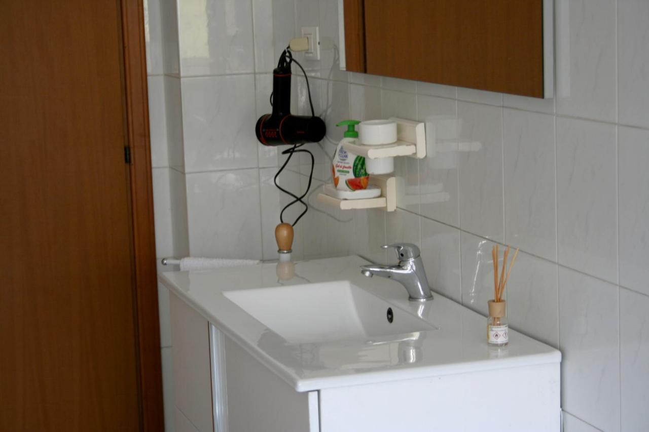2 Bedrooms Appartement At Pescara 300 M Away From The Beach With Balcony And Wifi Экстерьер фото