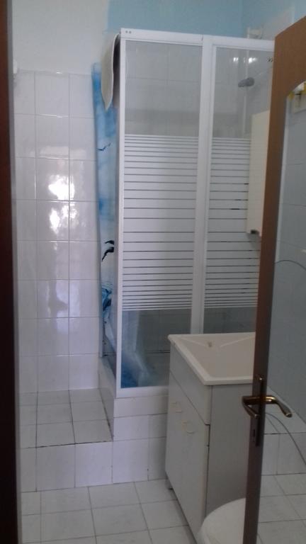 2 Bedrooms Appartement At Pescara 300 M Away From The Beach With Balcony And Wifi Экстерьер фото