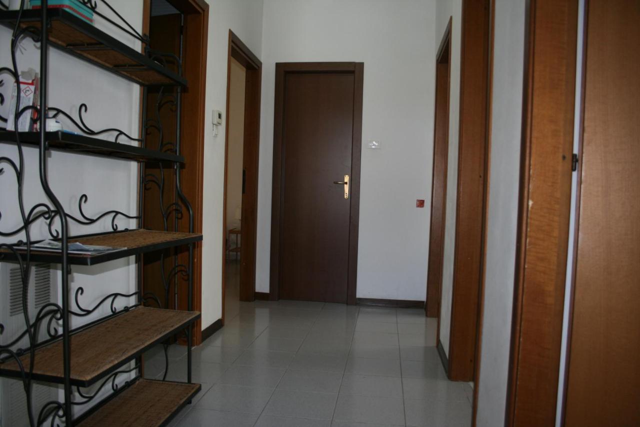 2 Bedrooms Appartement At Pescara 300 M Away From The Beach With Balcony And Wifi Экстерьер фото